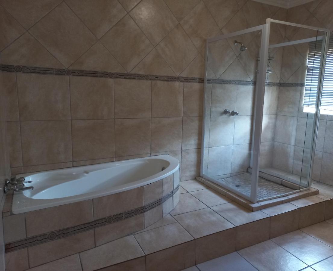 Tropical Paradise Guest House Mbombela Rom bilde